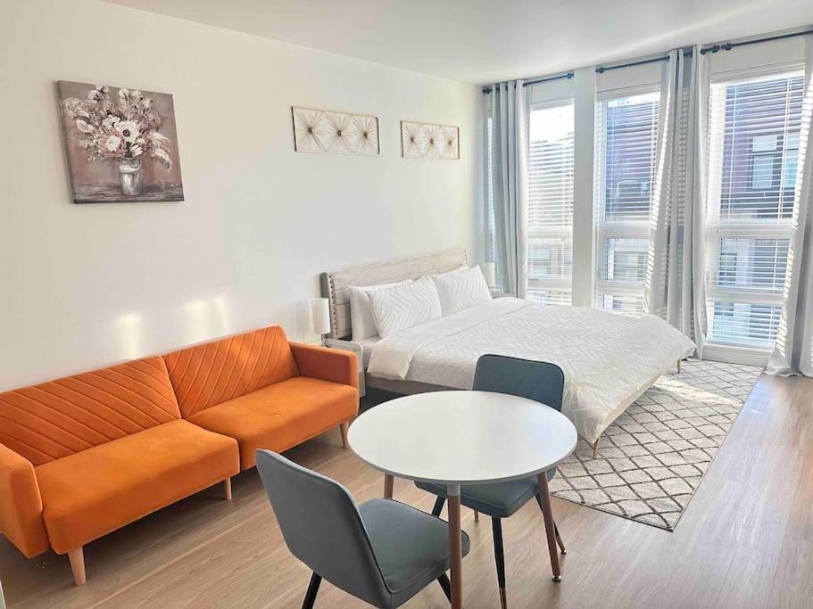 Modern Apartment Downtown Tacoma Near The Convention Center, Free Netflix , King Size Bed & Futon Sofa Bed , Ac, Great Amenities Rooftop, Self-Check-In Exteriér fotografie