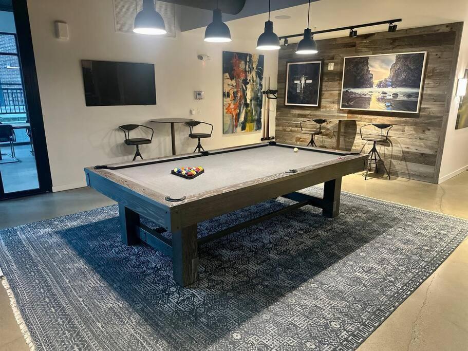 Modern Apartment Downtown Tacoma Near The Convention Center, Free Netflix , King Size Bed & Futon Sofa Bed , Ac, Great Amenities Rooftop, Self-Check-In Exteriér fotografie
