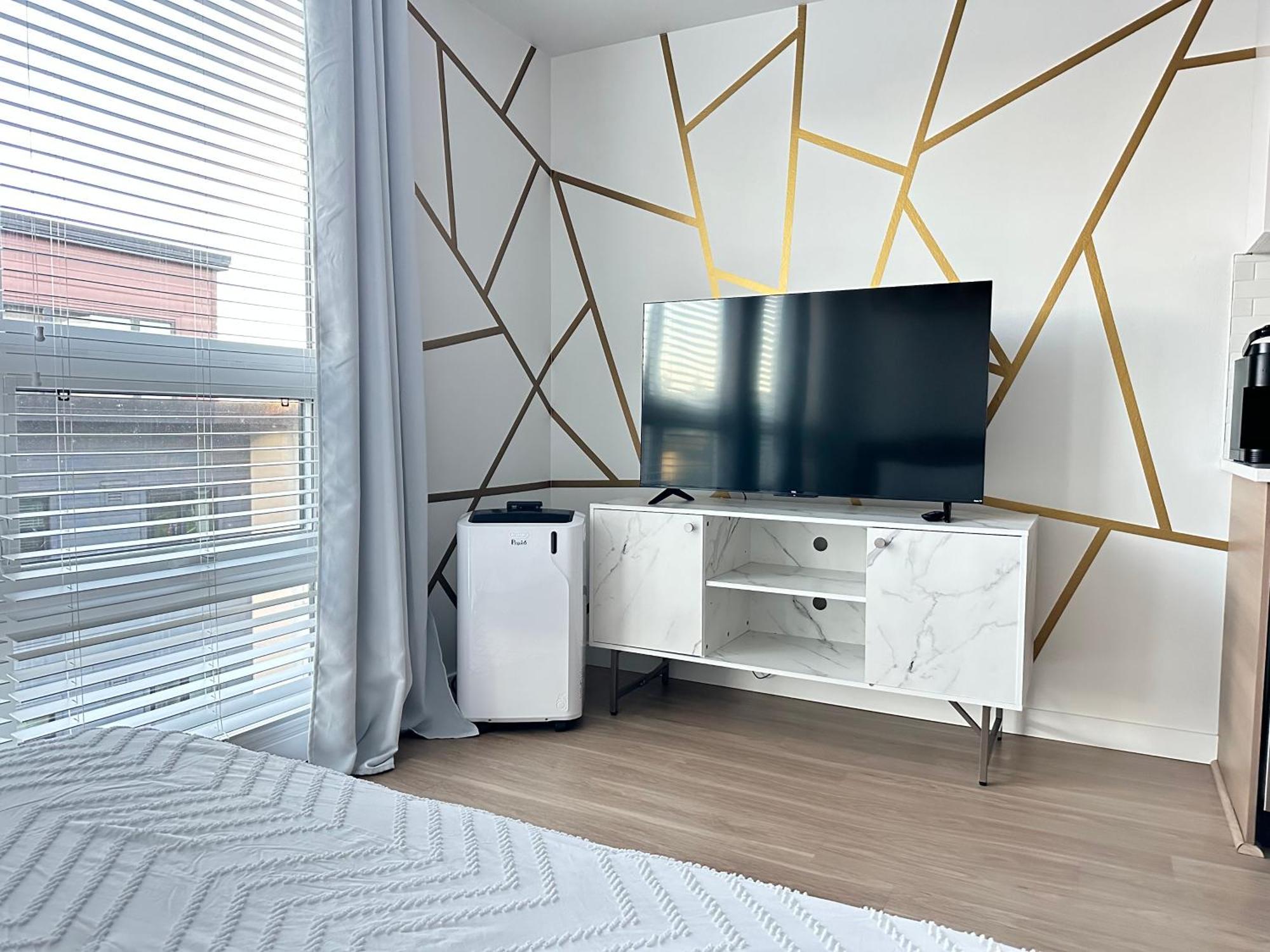 Modern Apartment Downtown Tacoma Near The Convention Center, Free Netflix , King Size Bed & Futon Sofa Bed , Ac, Great Amenities Rooftop, Self-Check-In Exteriér fotografie